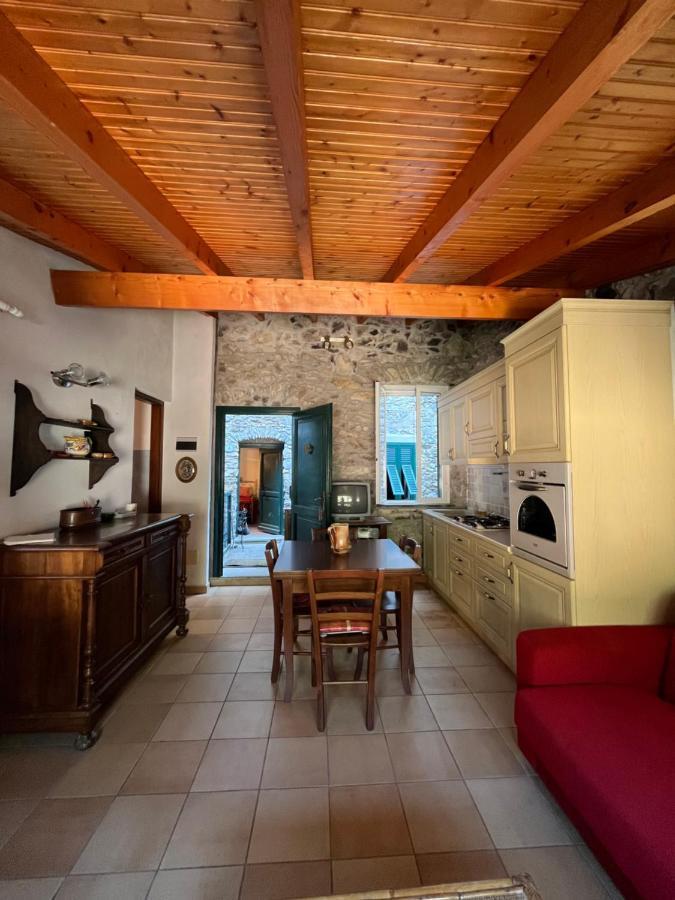 Casa Victoria - Full Equipped Stone House Villa Rocchetta Nervina Eksteriør bilde